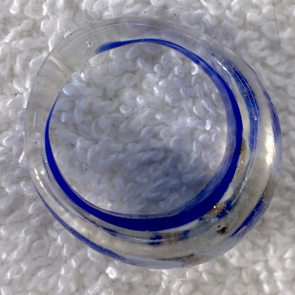 Vintage Art Glass Handmade Blue White & Copper Glitter Band Ring - Picture 9 of 12